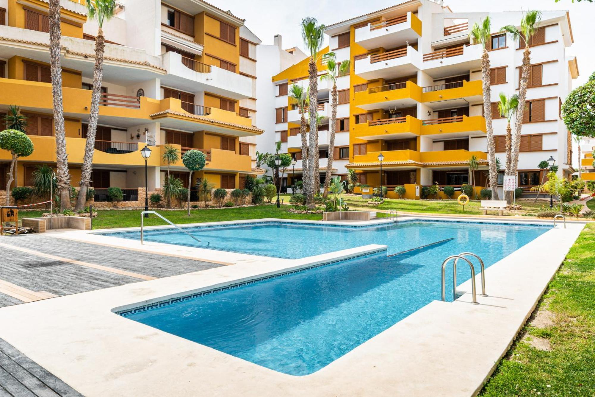 Tornado Apartamento Sunrise Torrevieja Exterior photo